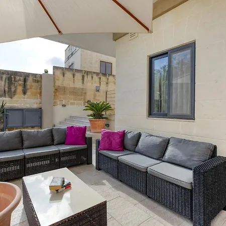 Appartement A Beautiful 4br With Private Pool & Deck By 360 Estates *